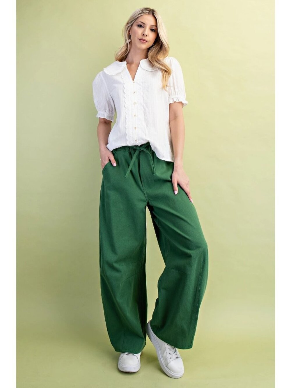 NWT GiGio Mid-Rise Barrel Pants with a Drawstring Waist in Green